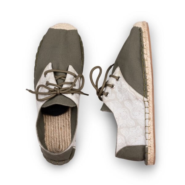 Khaki Green Espadrille Lace Ups von Kingdom of Wow für Männer und Frauen